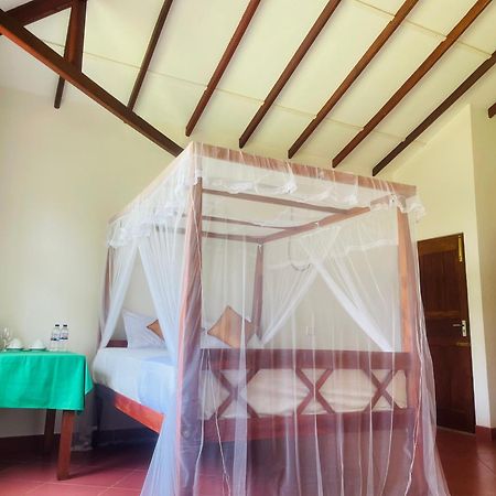Island House Hotel Dikwella Ngoại thất bức ảnh