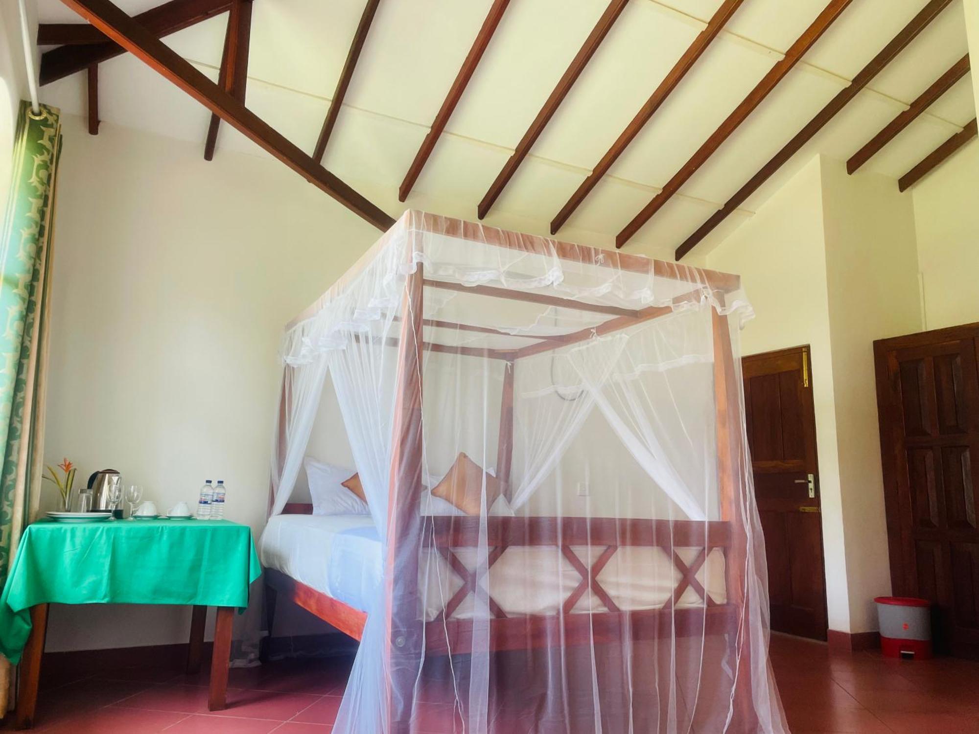 Island House Hotel Dikwella Ngoại thất bức ảnh