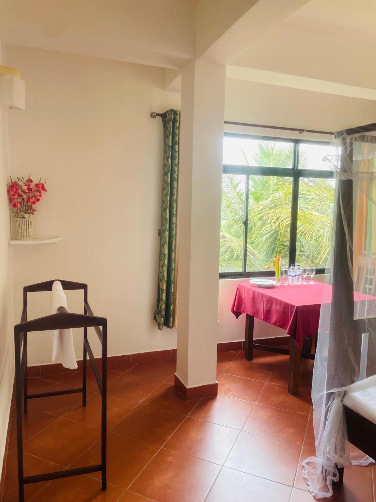 Island House Hotel Dikwella Ngoại thất bức ảnh