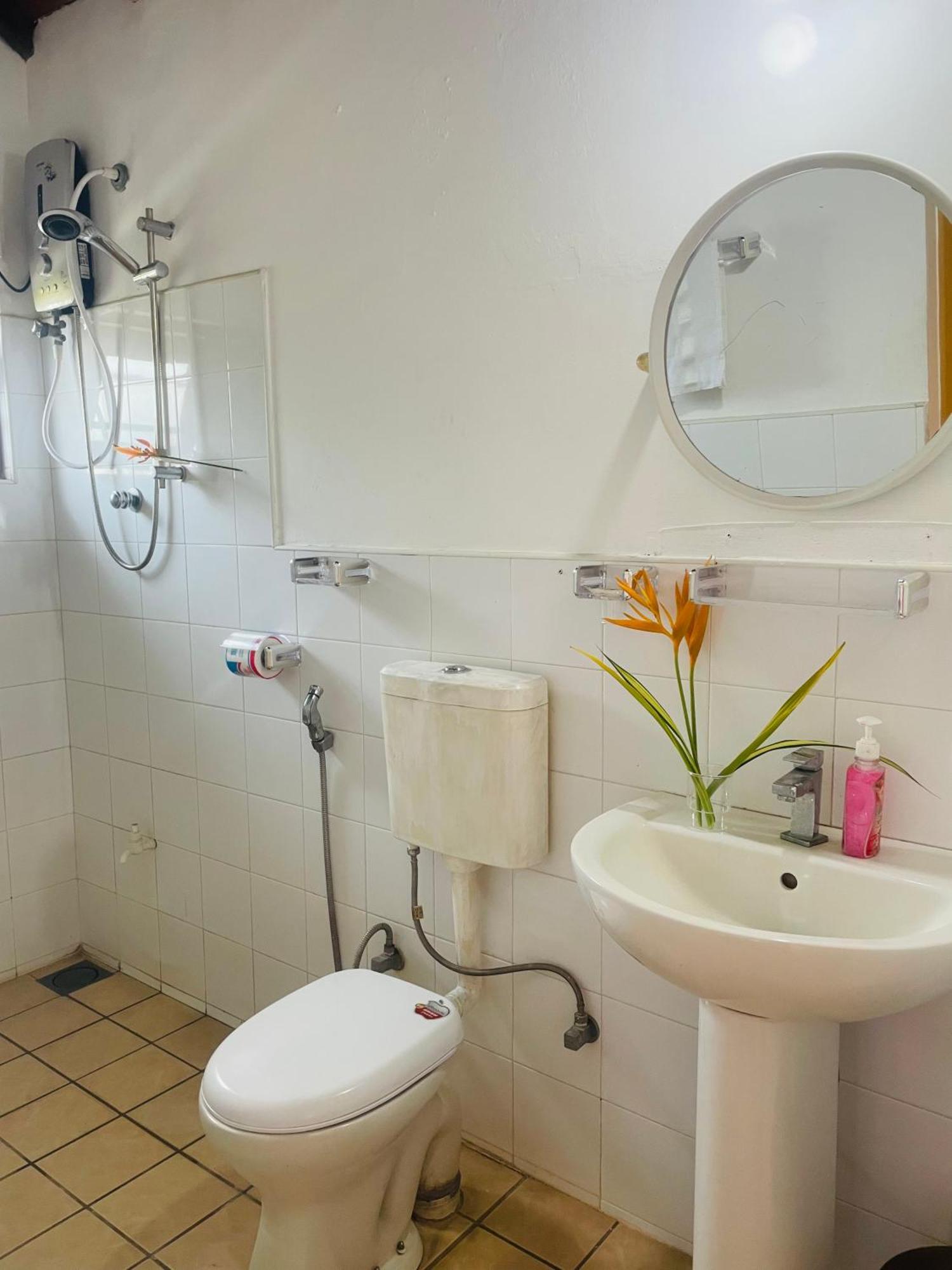 Island House Hotel Dikwella Ngoại thất bức ảnh