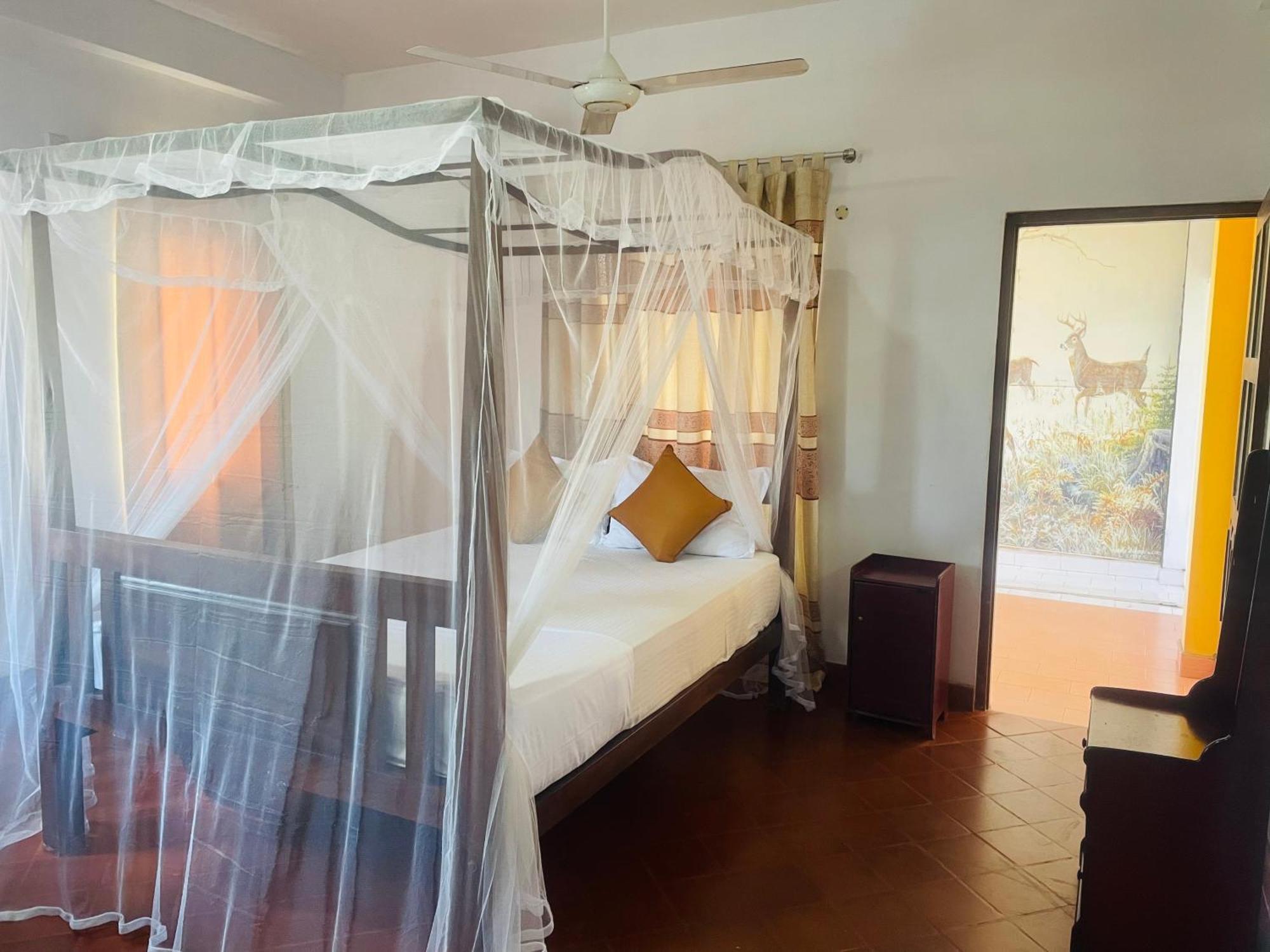 Island House Hotel Dikwella Ngoại thất bức ảnh